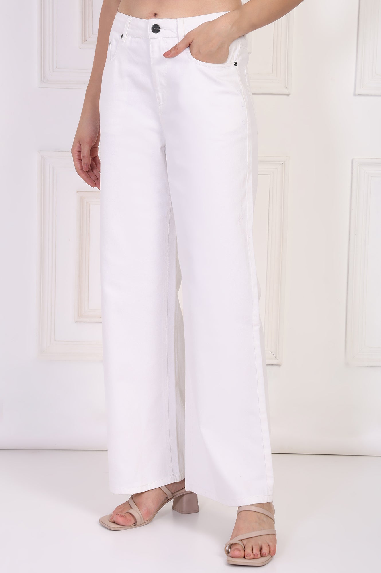 White Solid Flared Cotton Pant