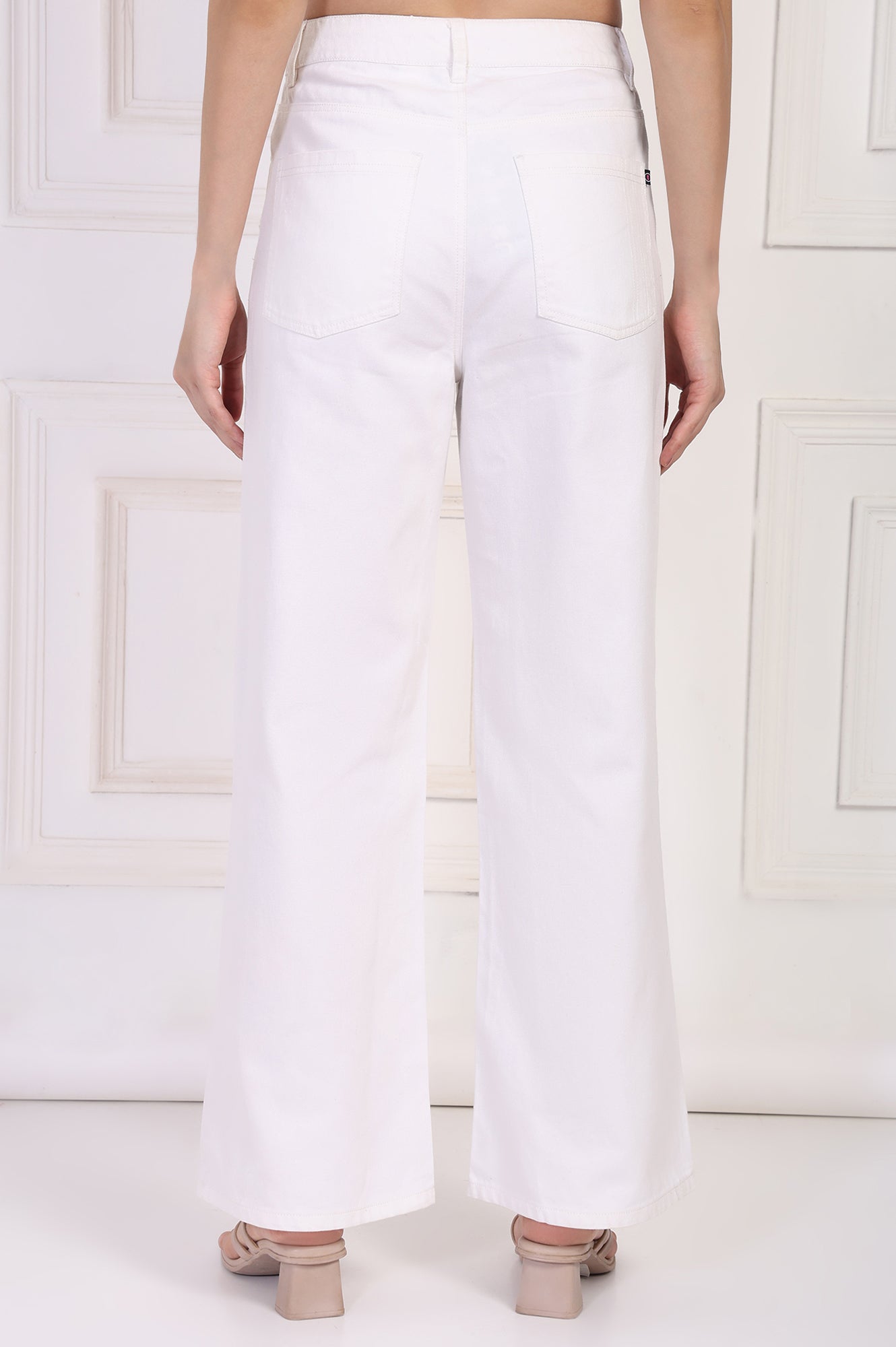 White Solid Flared Cotton Pant