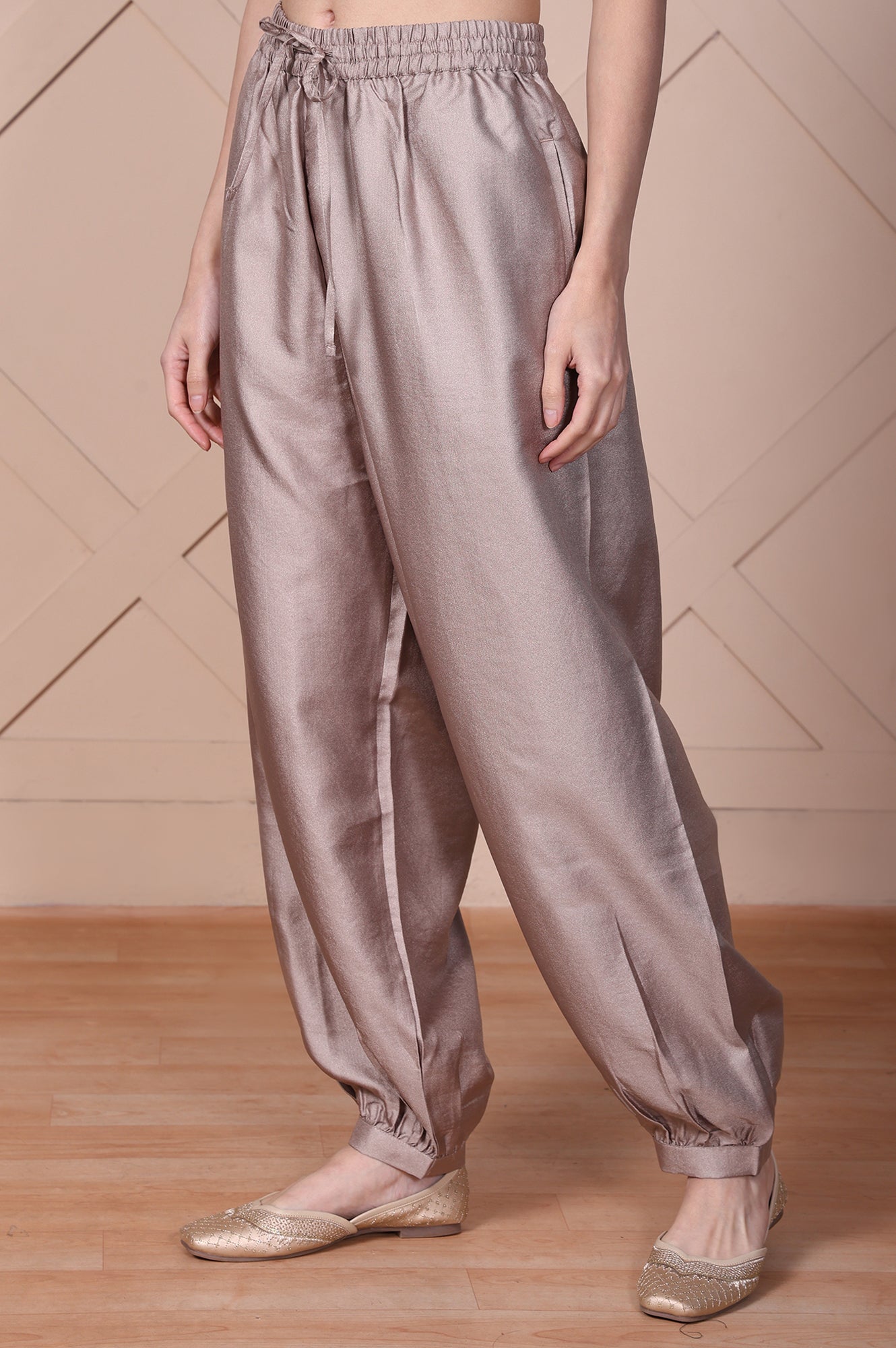Elleven Women&