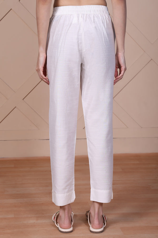 White Solid Mid Rise Ankle Length Slim Fit Trouser