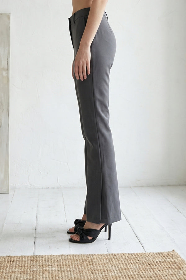 Elleven Women's Charcoal Solid Straight Fit Ankle Length Trousers