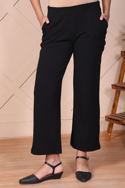Black Solid Wide-Leg Trouser