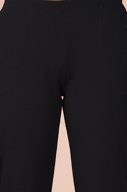 Black Solid Wide-Leg Trouser