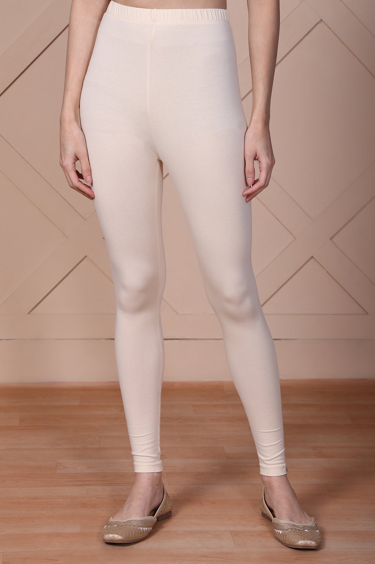 Elleven Women's Cream Solid Cotton Tight - FS