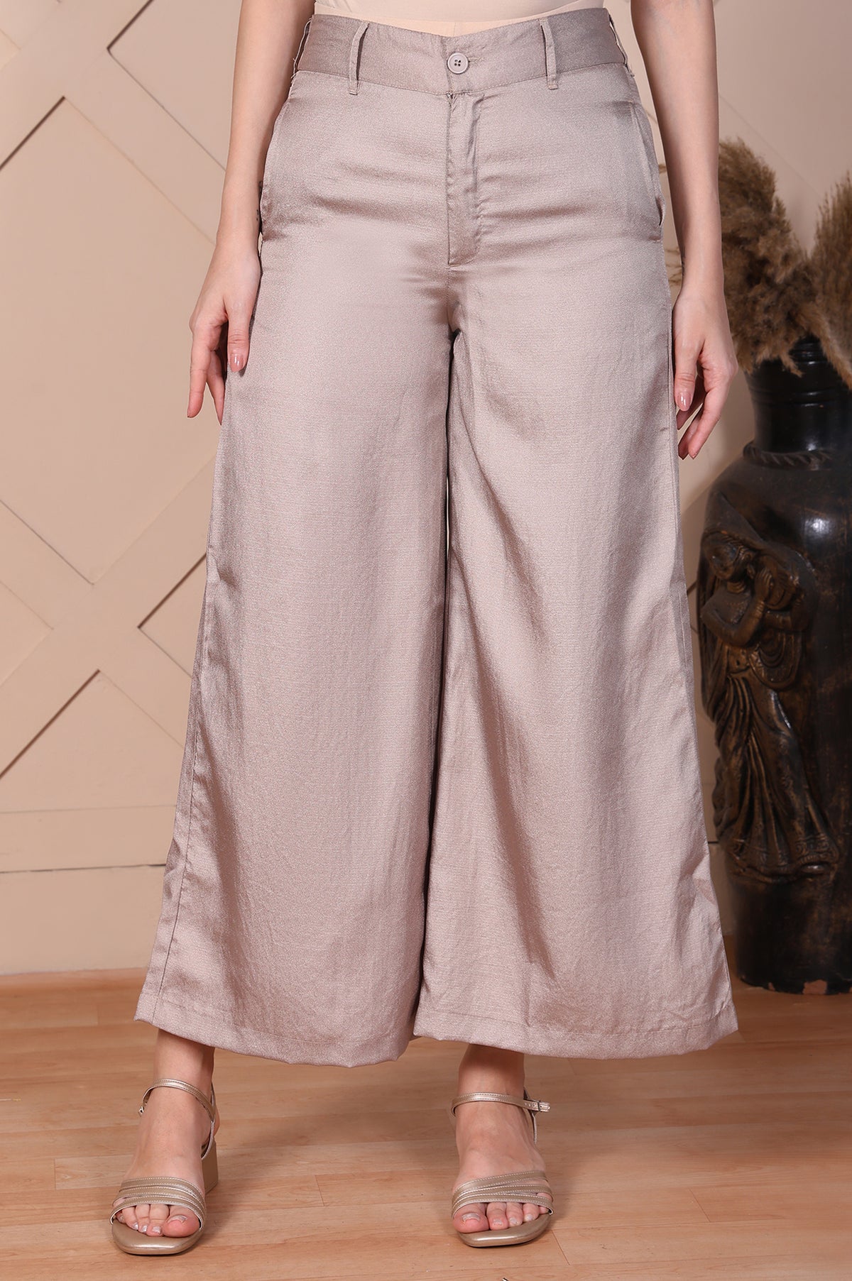 Elleven Women's Beige Solid High Rise Ankle Length Wide Leg Trouser - XS