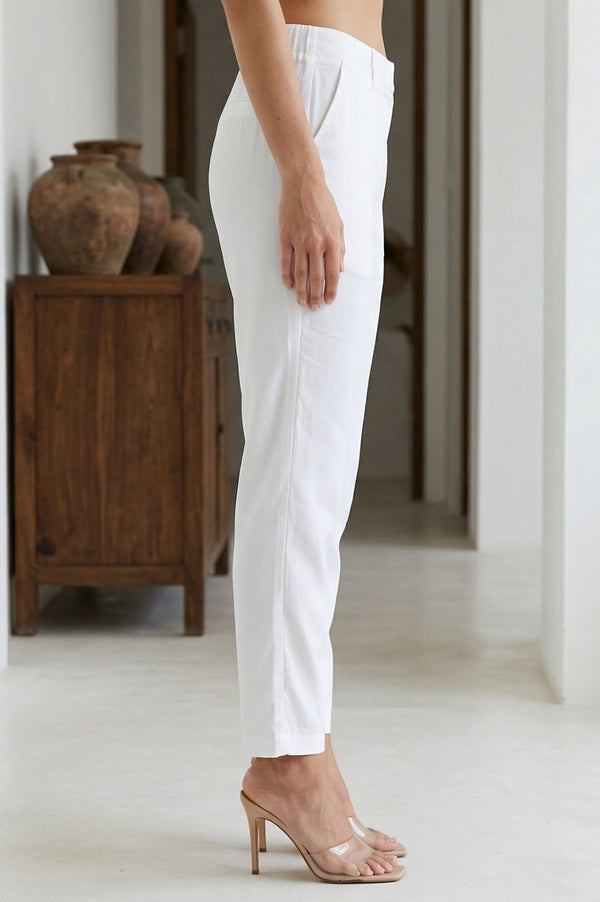 Elleven Women's White Solid Cotton Blend Tapered Fit Ankle Length Trousers