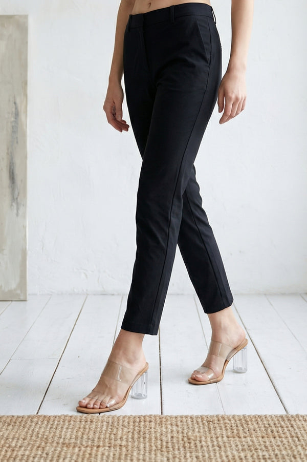 Elleven Women's Black Solid Cotton Blend Slim Fit Cigarette Ankle Length Trousers