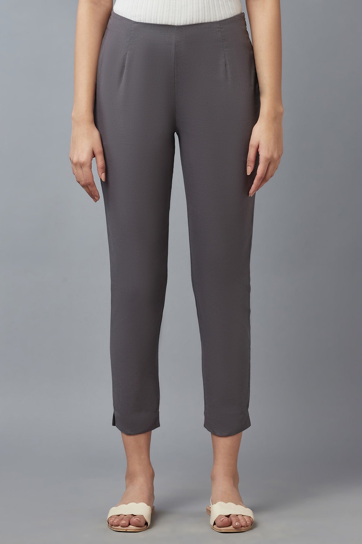Women Grey Slim Pants - S