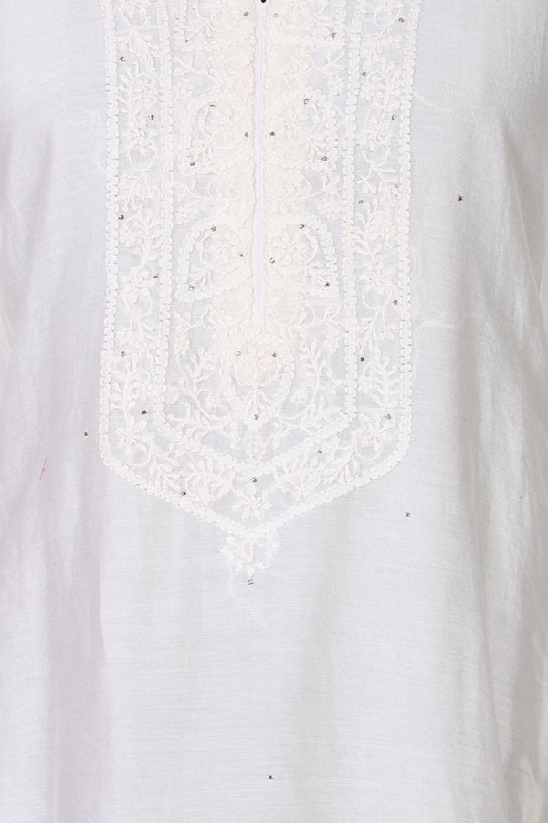 White Thread Embroidered Cotton Blend Straight Kurta