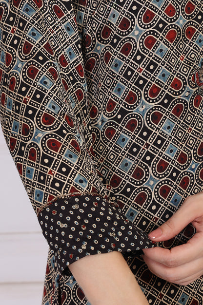 Black Geometric Printed Embellished A-Line Satin Kurta
