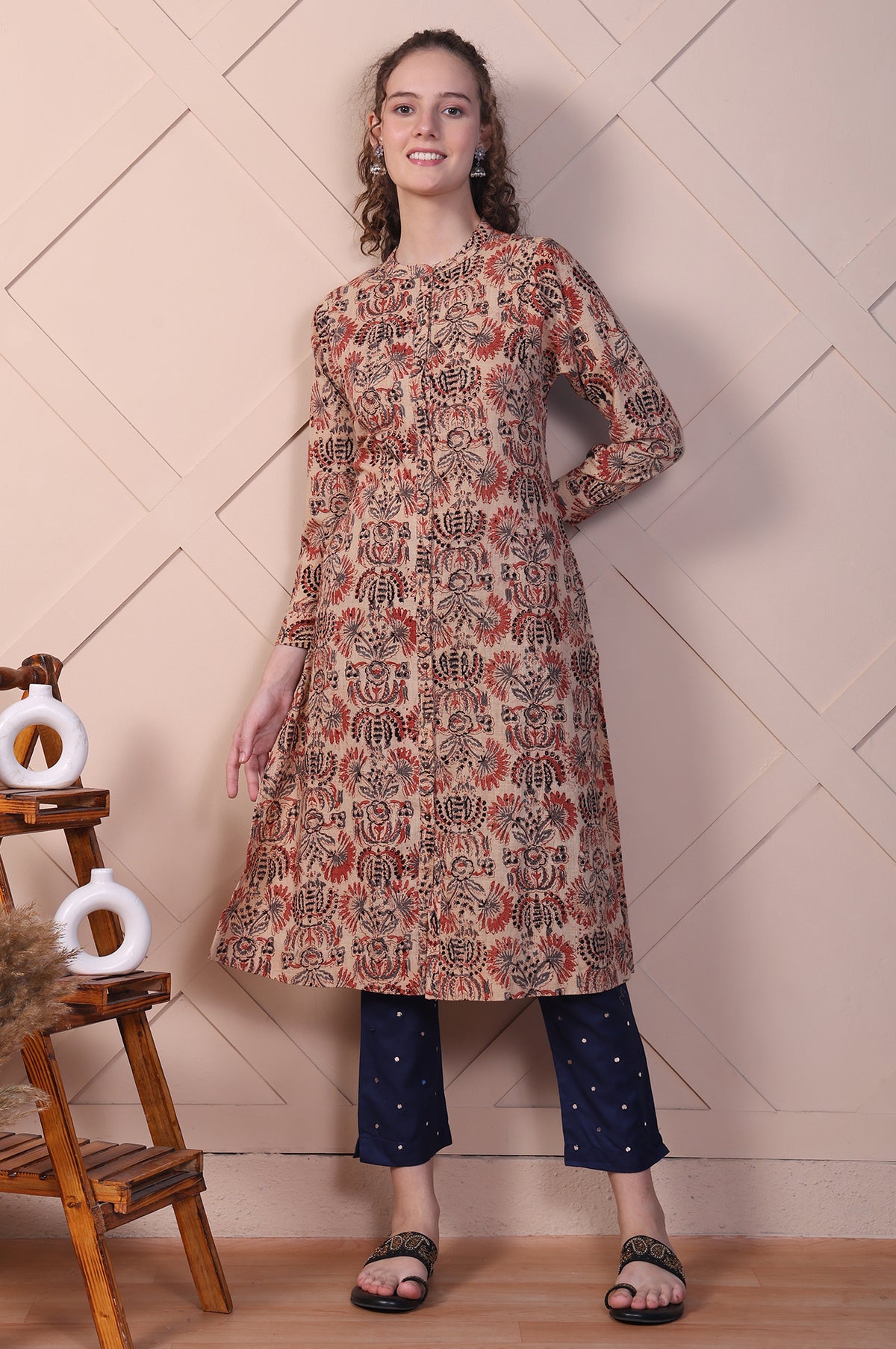 Beige Kalamkari Printed Pure Cotton Straight Kurta - M