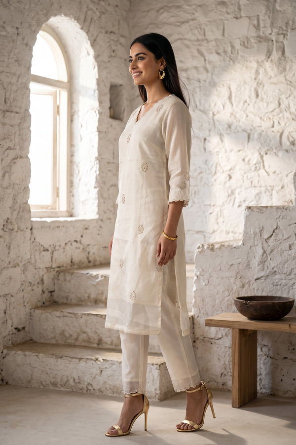 Off White Zari Embroidered Cotton Silk Straight Kurta