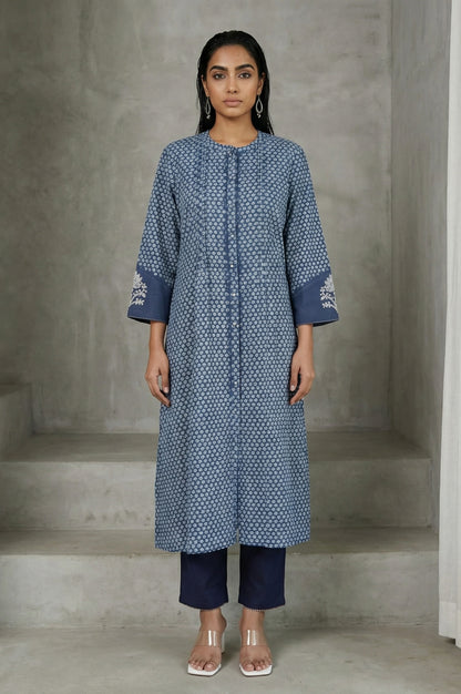 Blue Floral Thread Embroidered Pure Cotton Straight Kurta
