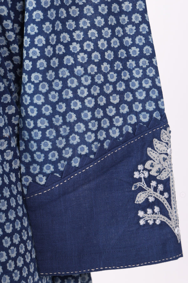 Blue Floral Thread Embroidered Pure Cotton Straight Kurta