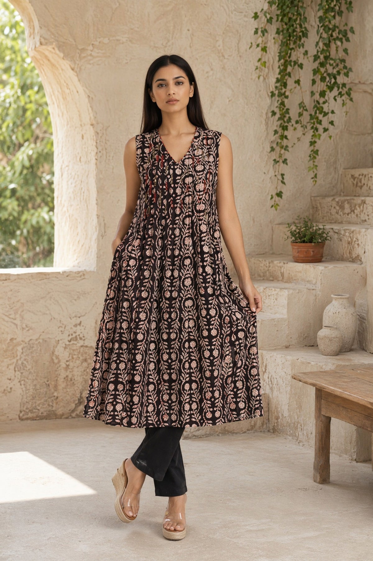 Black Ethnic Motifs Sequins Sleeveless Pure Cotton Flared Kurta - L