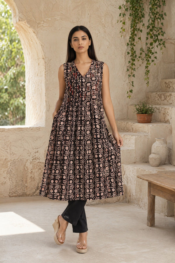 Black Ethnic Motifs Sequins Sleeveless Pure Cotton Flared Kurta