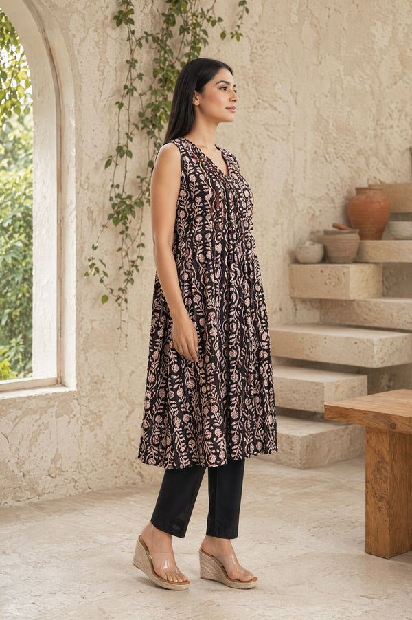 Black Ethnic Motifs Sequins Sleeveless Pure Cotton Flared Kurta
