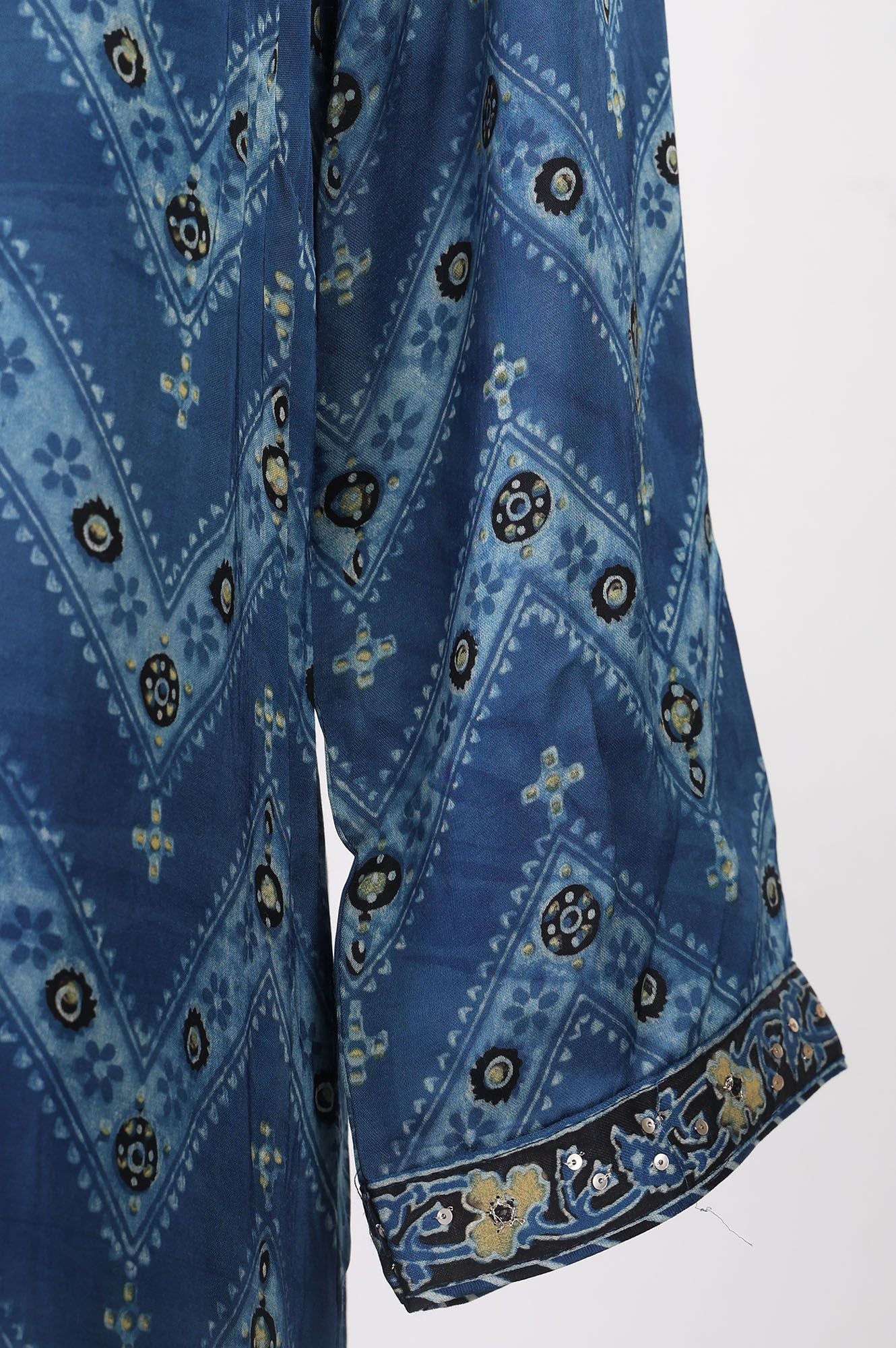 Blue Chevron Printed Modal Satin Straight Kurta