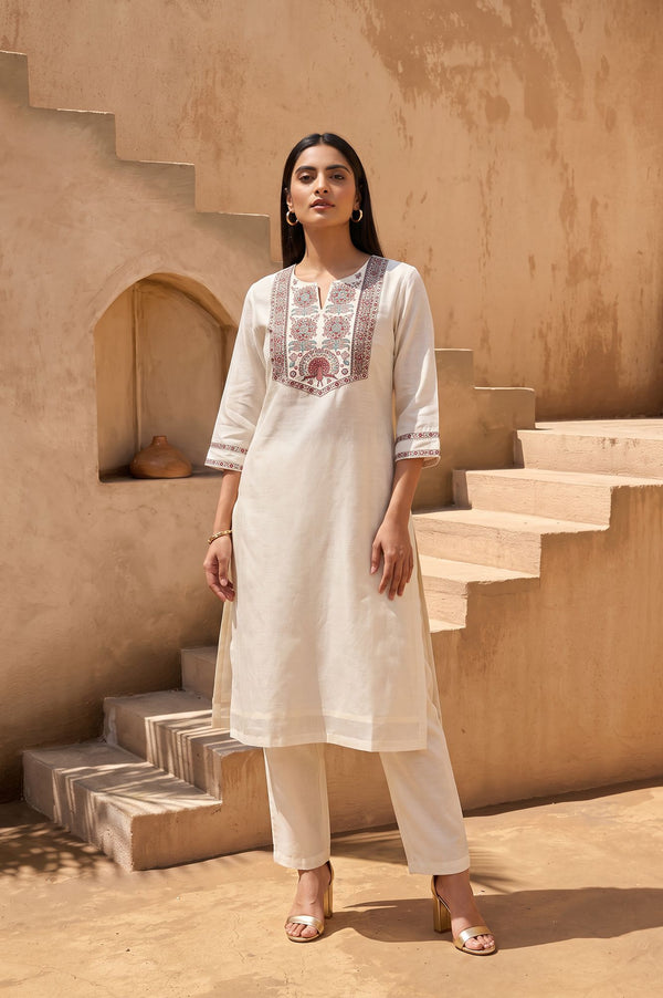 Off White Embroidered Cotton Silk Straight Kurta