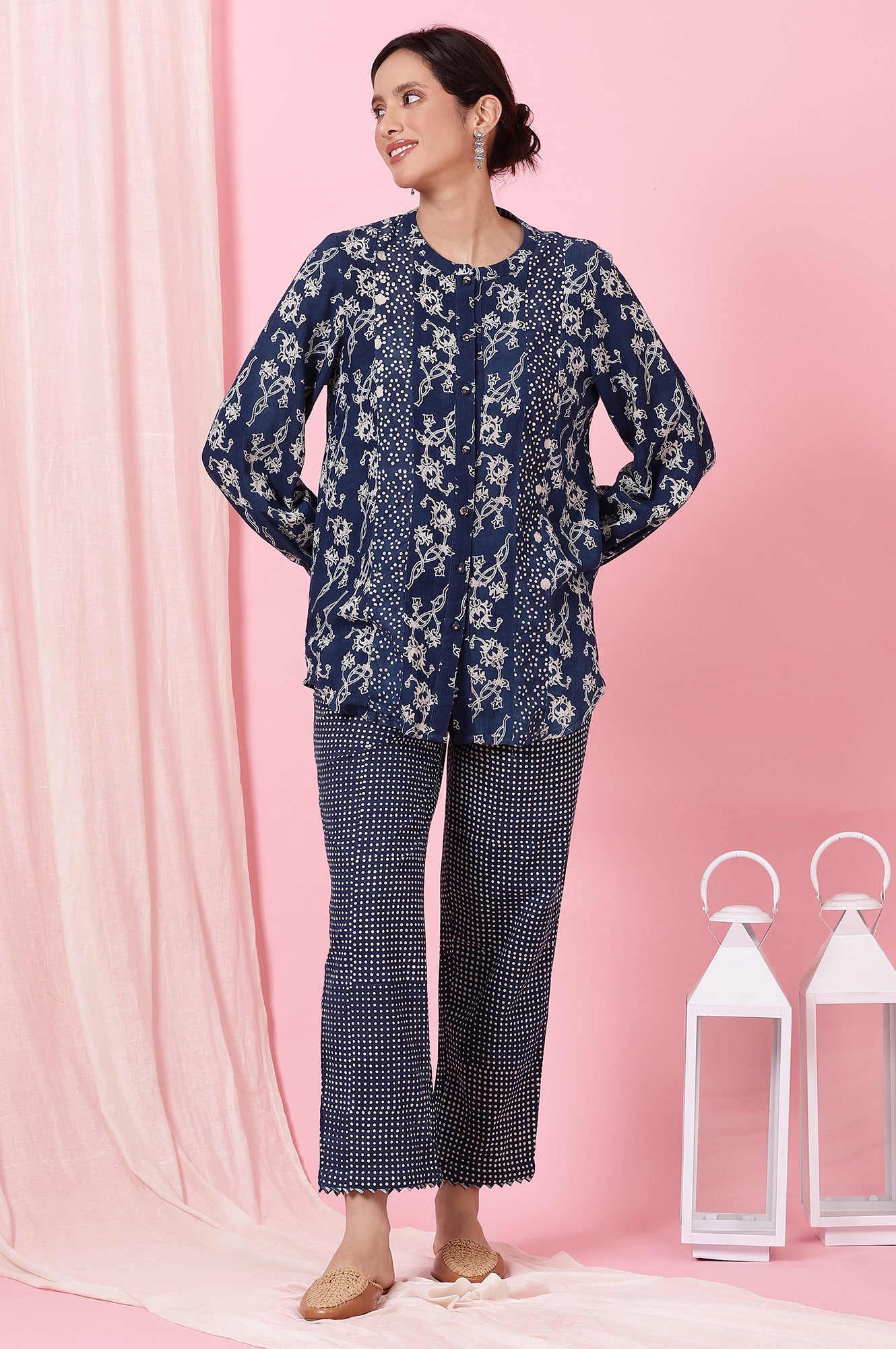 Indigo Dabu Printed Shirt In Cotton Slub
