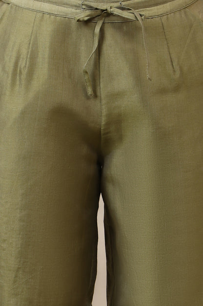 Pistachio Green Straight Pants in Cotton Silk