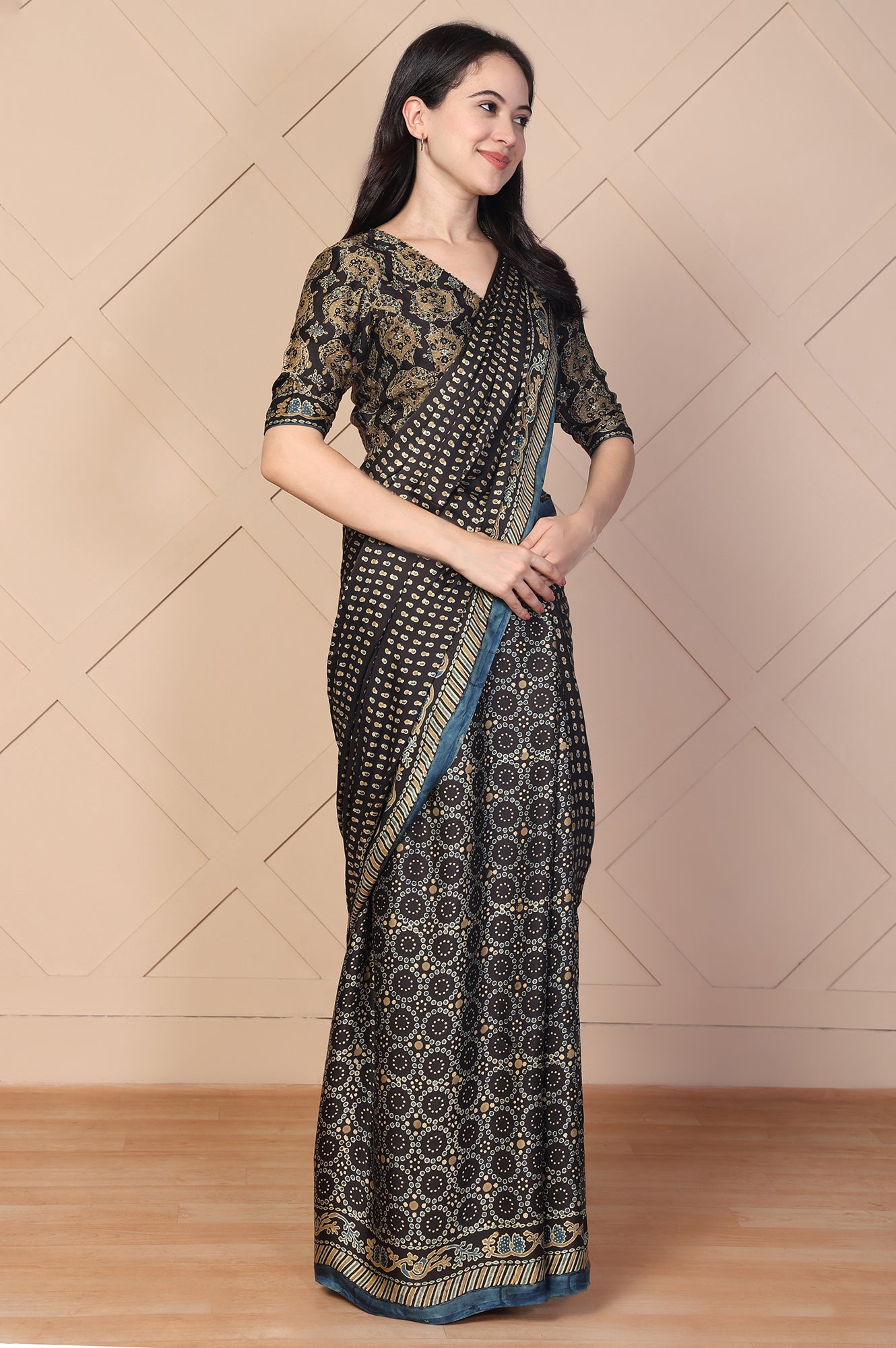 Black Tassels Saree with Unstitched Blouse