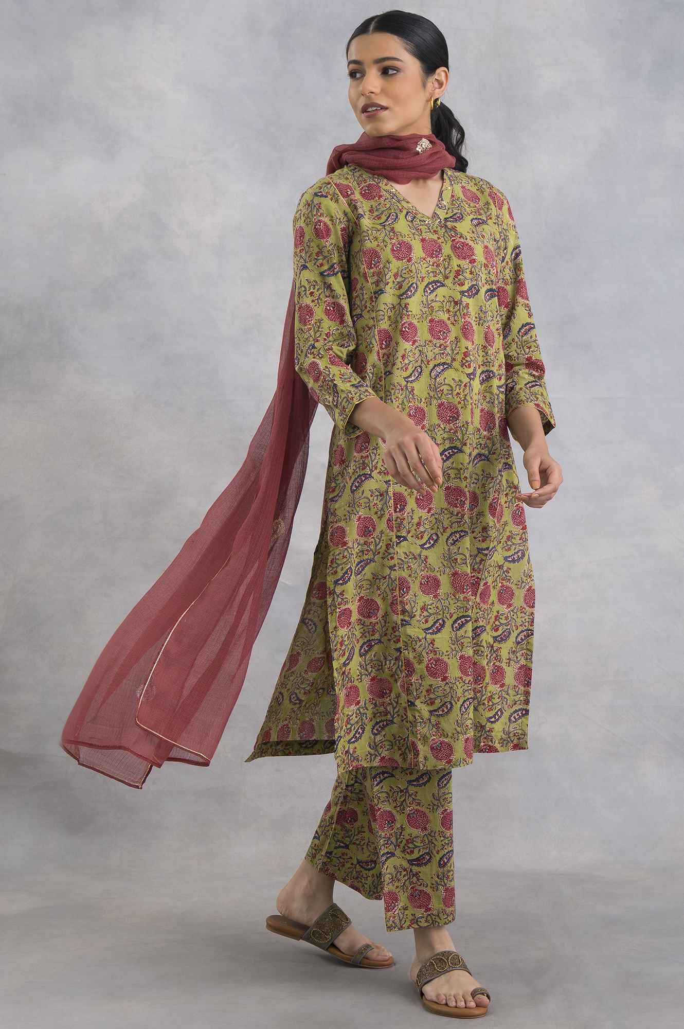 Red Solid Dori Embroidery Straight Cotton Dupatta