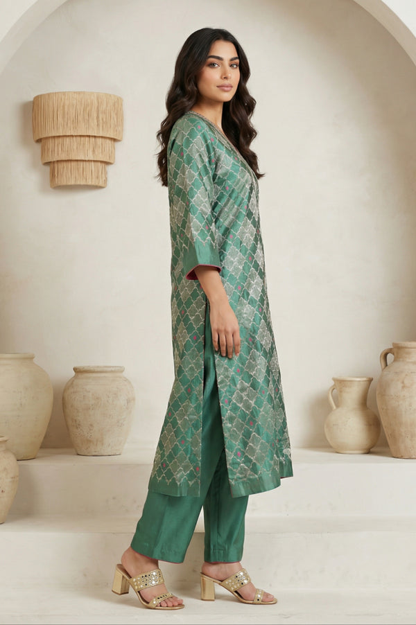 Green Geometric Printed Zari Work Jacquard Straight Kurta with Pants and Dupatta Set