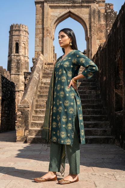 Green Block Printed Pure Cotton Straight Kurta With Straight Pants And Dupatta Set