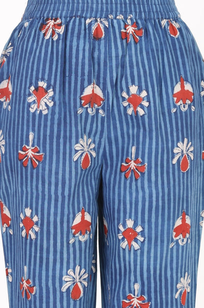 Blue Floral Printed Pure Cotton Straight Kurta with Straight Pants Set