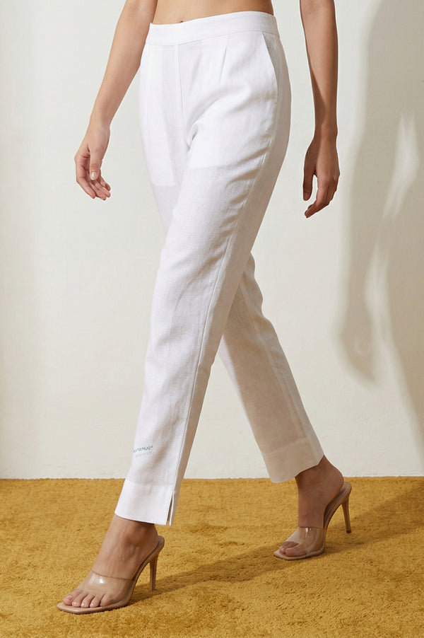 Elleven Women's White Solid Cotton Flax Straight Fit Ankle Length Trousers