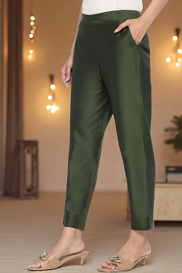 Green Solid Mid Rise Slub Trousers in Ankle Length