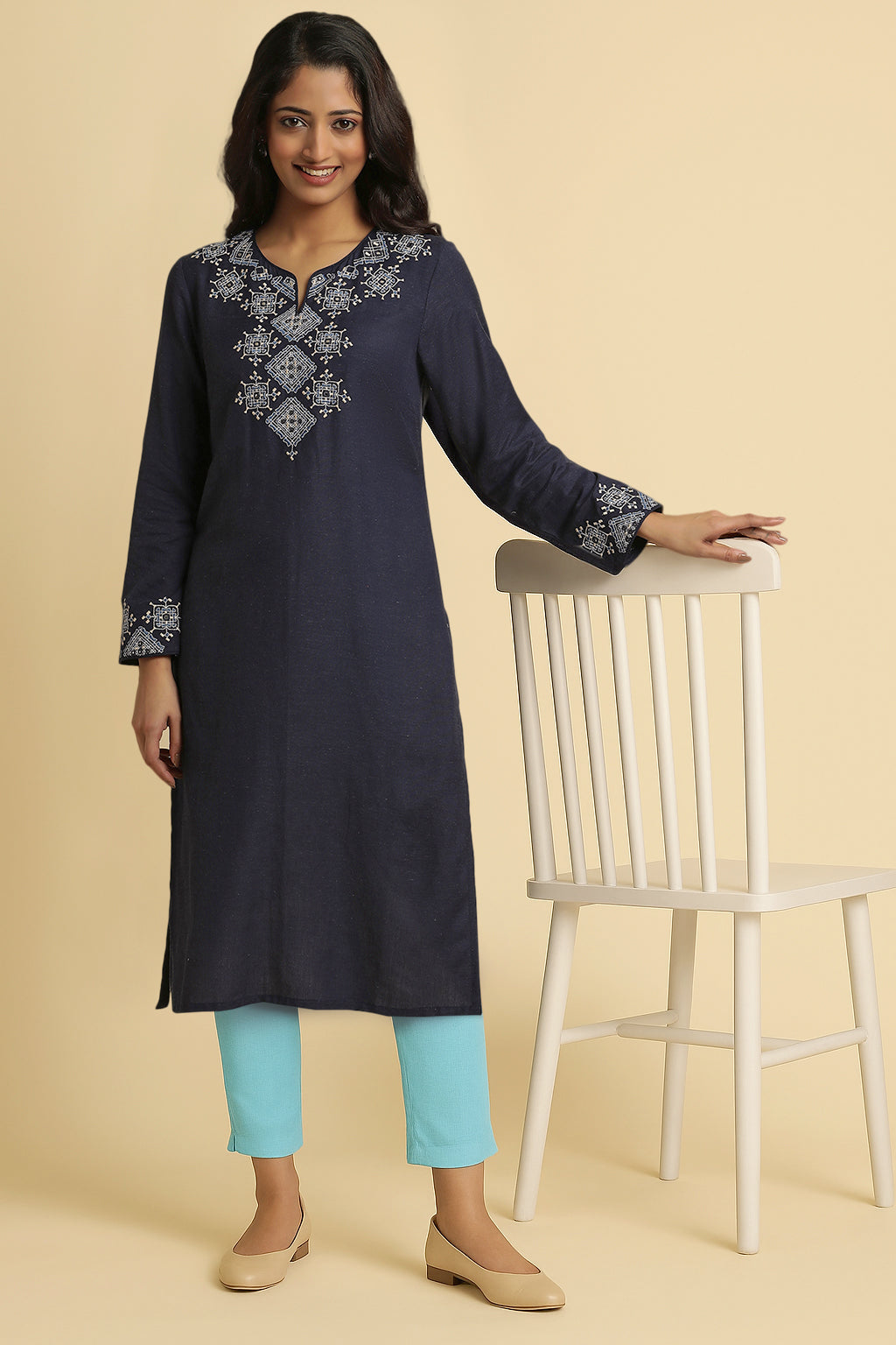 Blue Solid Thread Work Rayon Flax Straight Kurta and Slim Pant Set