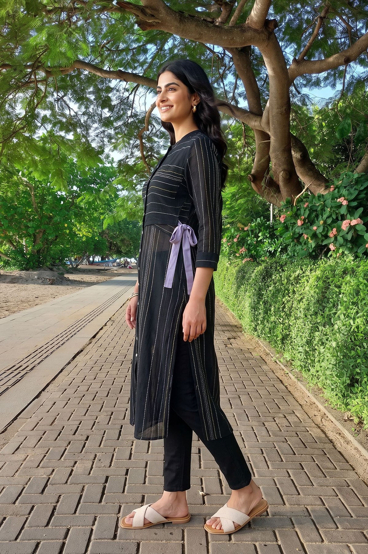 Black Yarn Dyed Striped Cotton Flax Straight Kurta with Jeggings