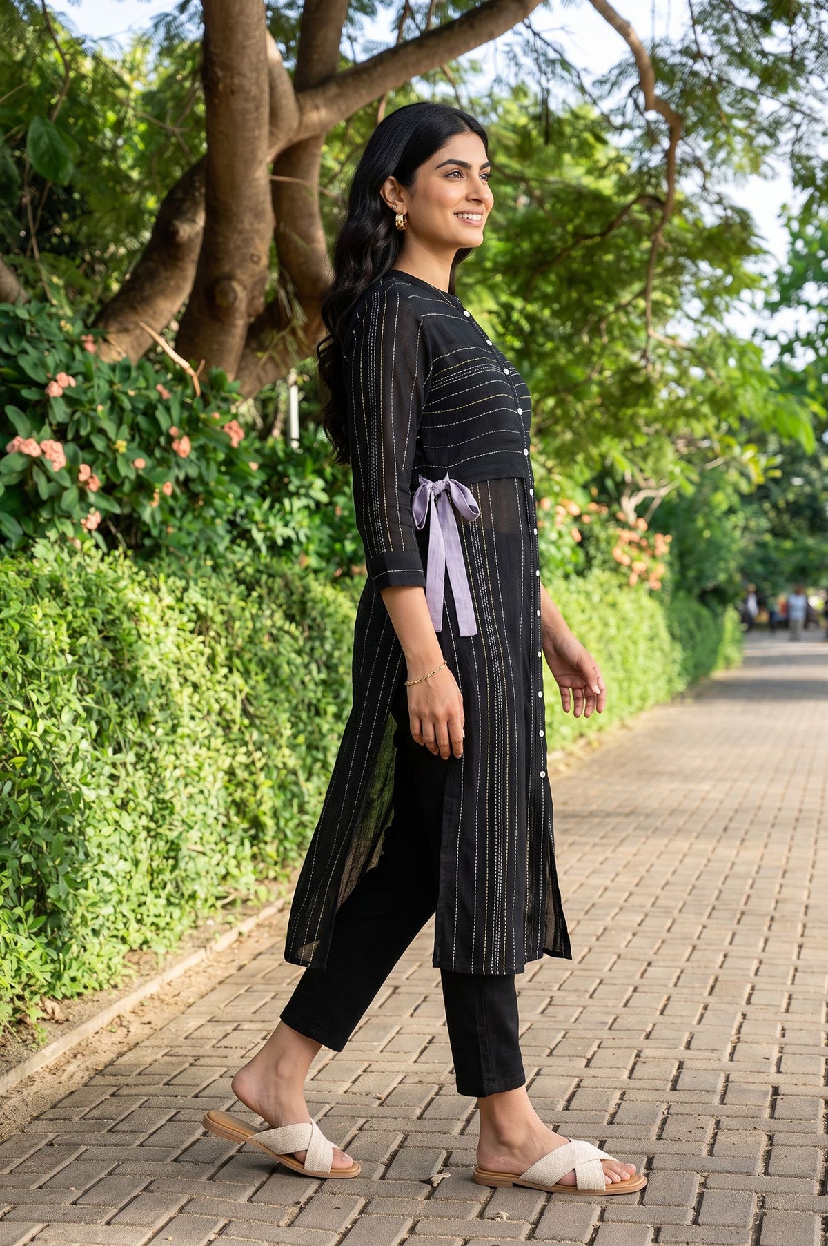 Black Yarn Dyed Striped Cotton Flax Straight Kurta with Jeggings