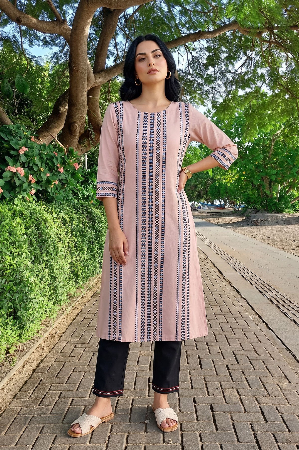Pink Geometric Printed Yarn Dyed Rayon Jacquard Straight Kurta with Slim Pant