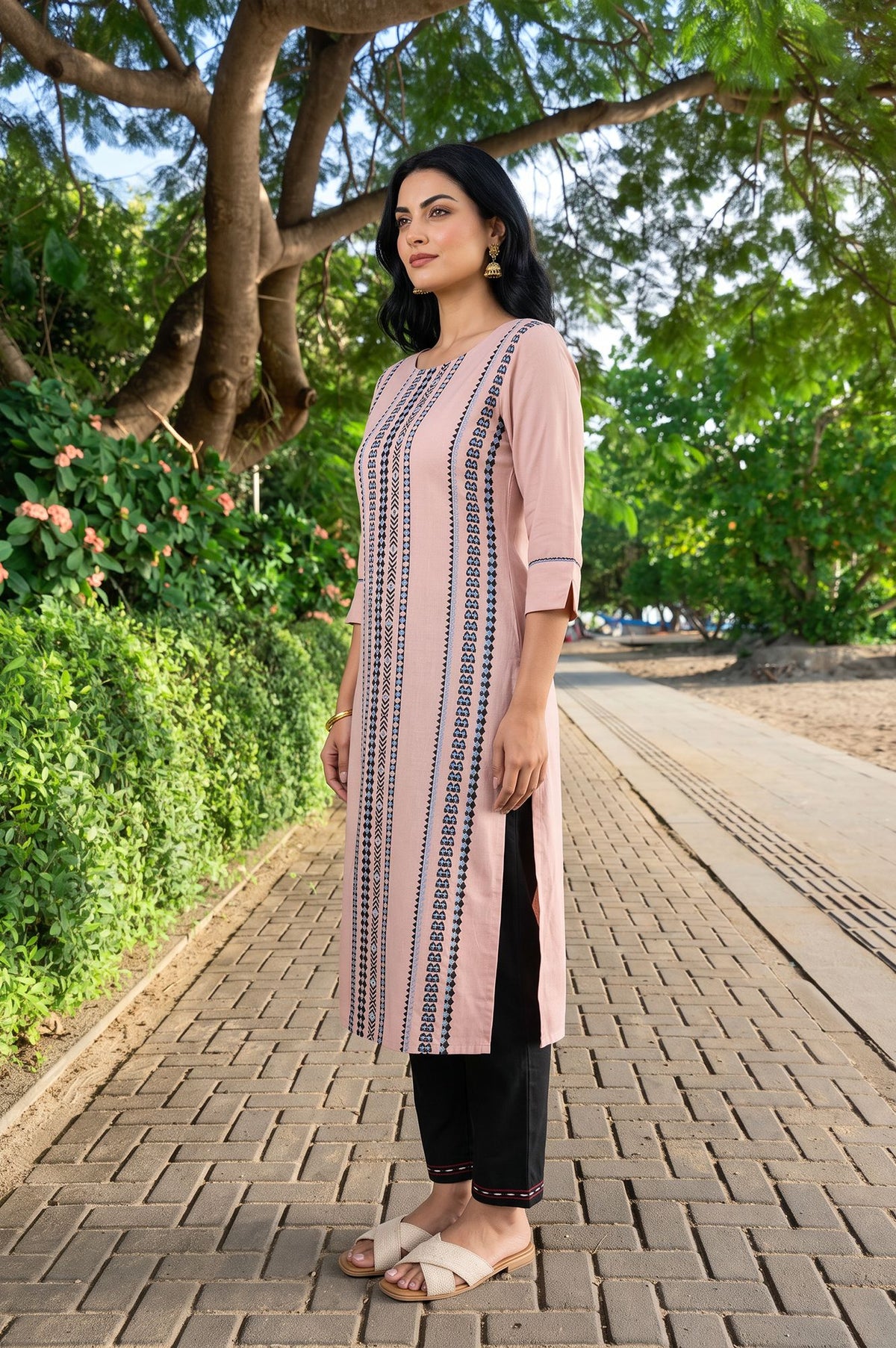 Pink Geometric Printed Yarn Dyed Rayon Jacquard Straight Kurta with Slim Pant