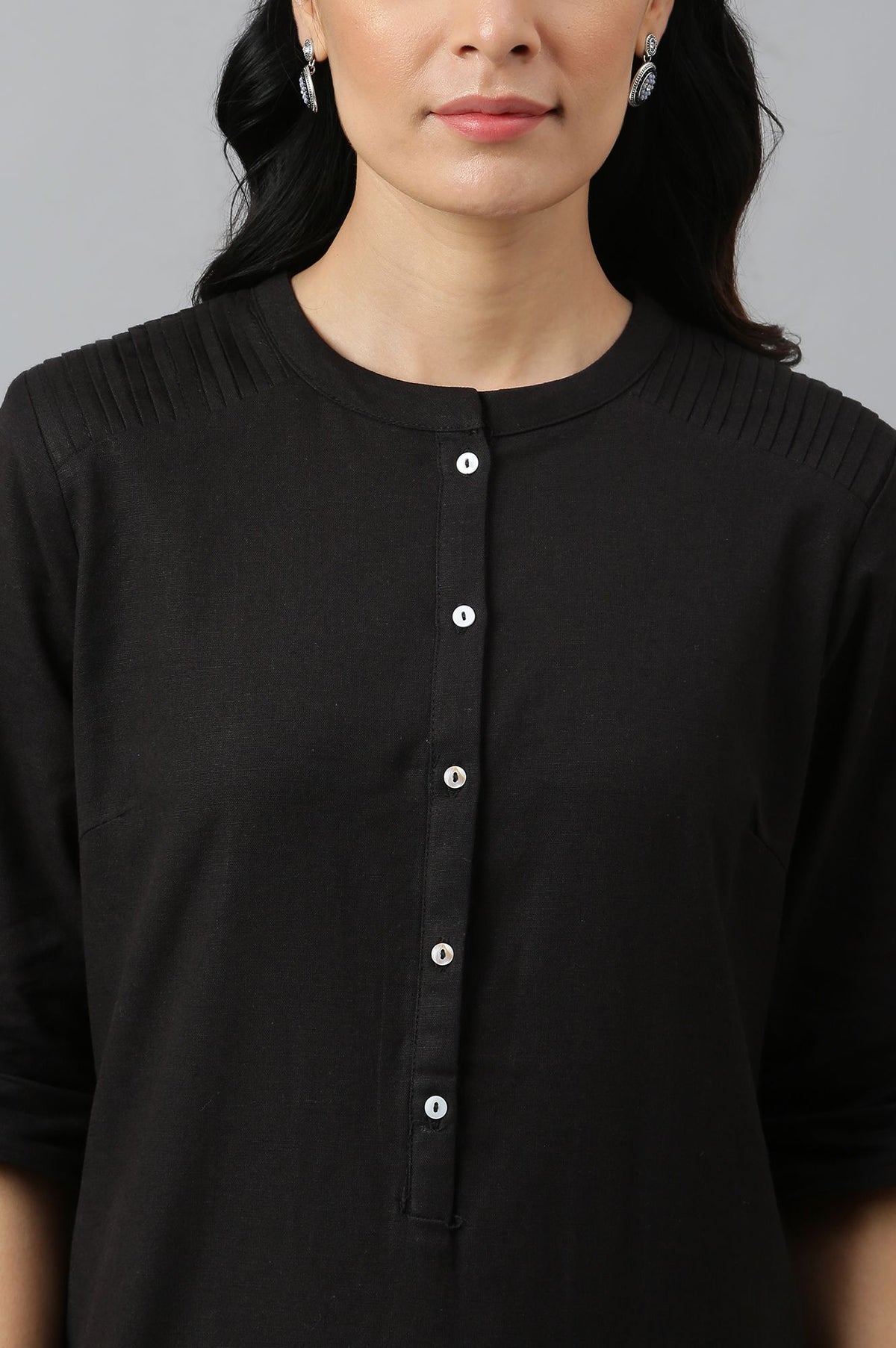 Black Solid Cotton Flax Straight Kurta with Slim Pant Set