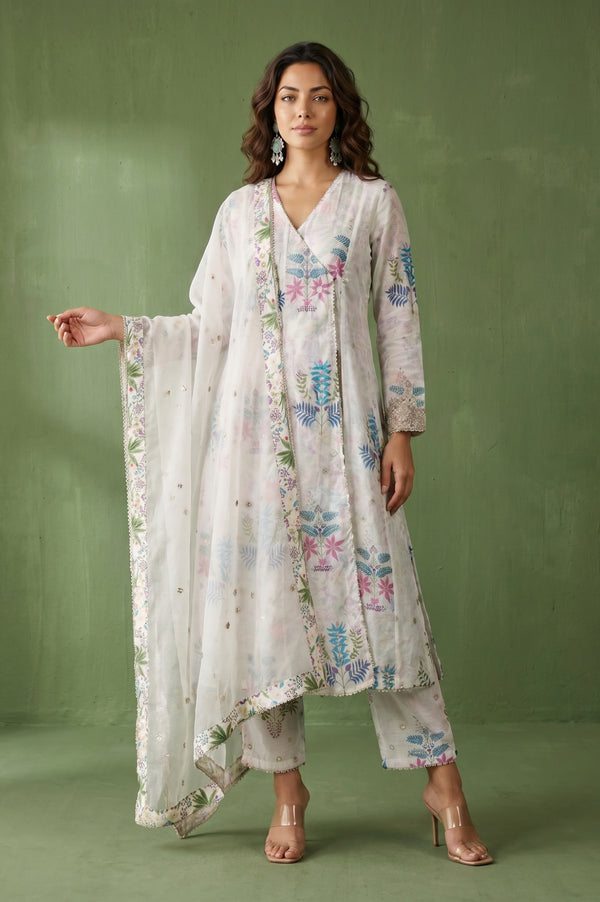onam ladies dress Pastel peach Onam dress Loomroot