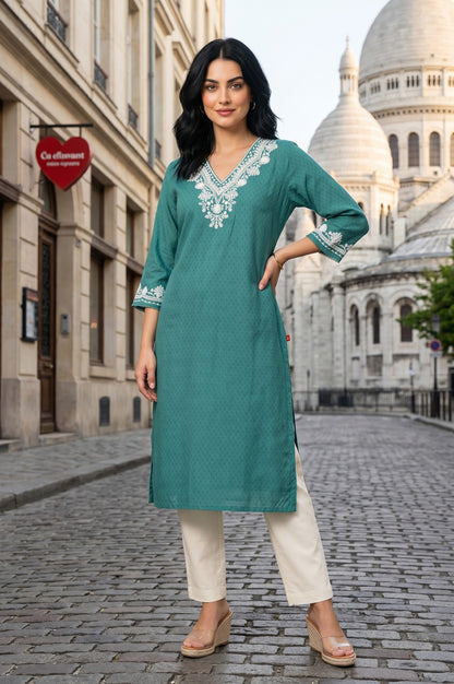 Green Embroidered Rayon Straight Kurta