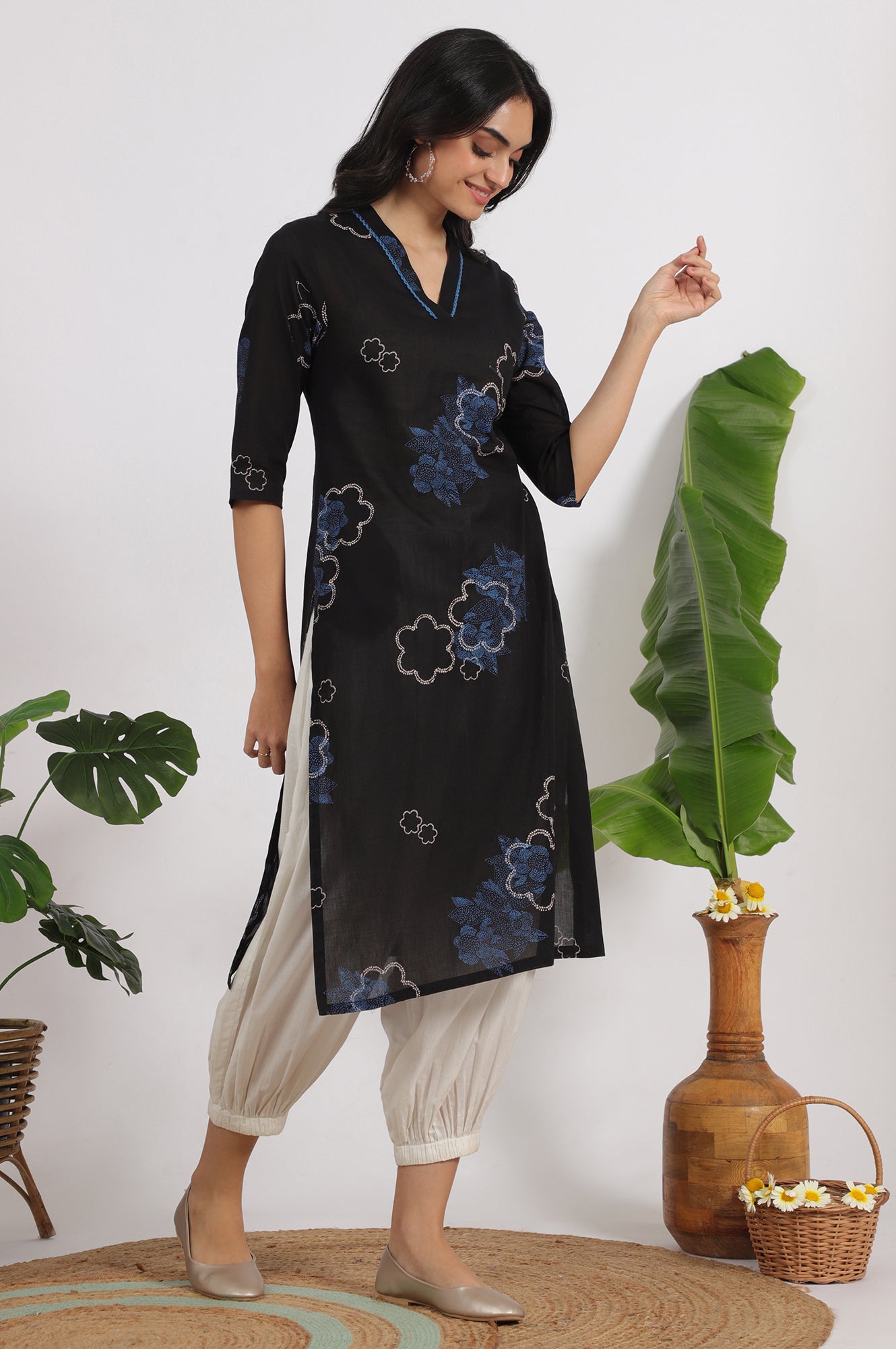 Black Bold Floral Printed Pure Cotton Straight Kurta with Lace