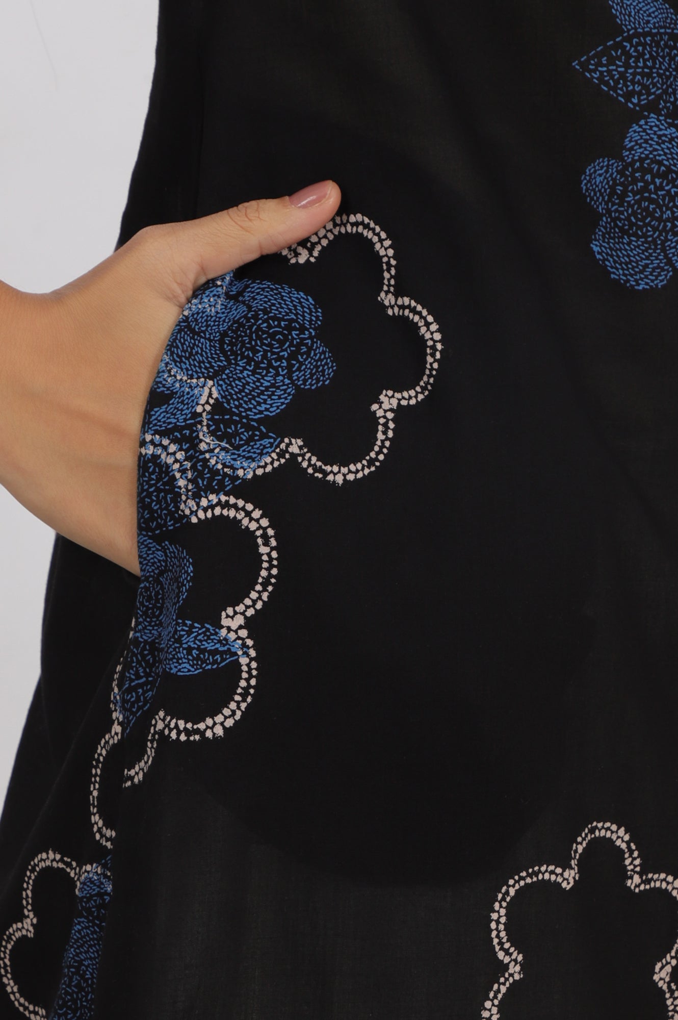 Black Bold Floral Printed Pure Cotton Straight Kurta with Lace