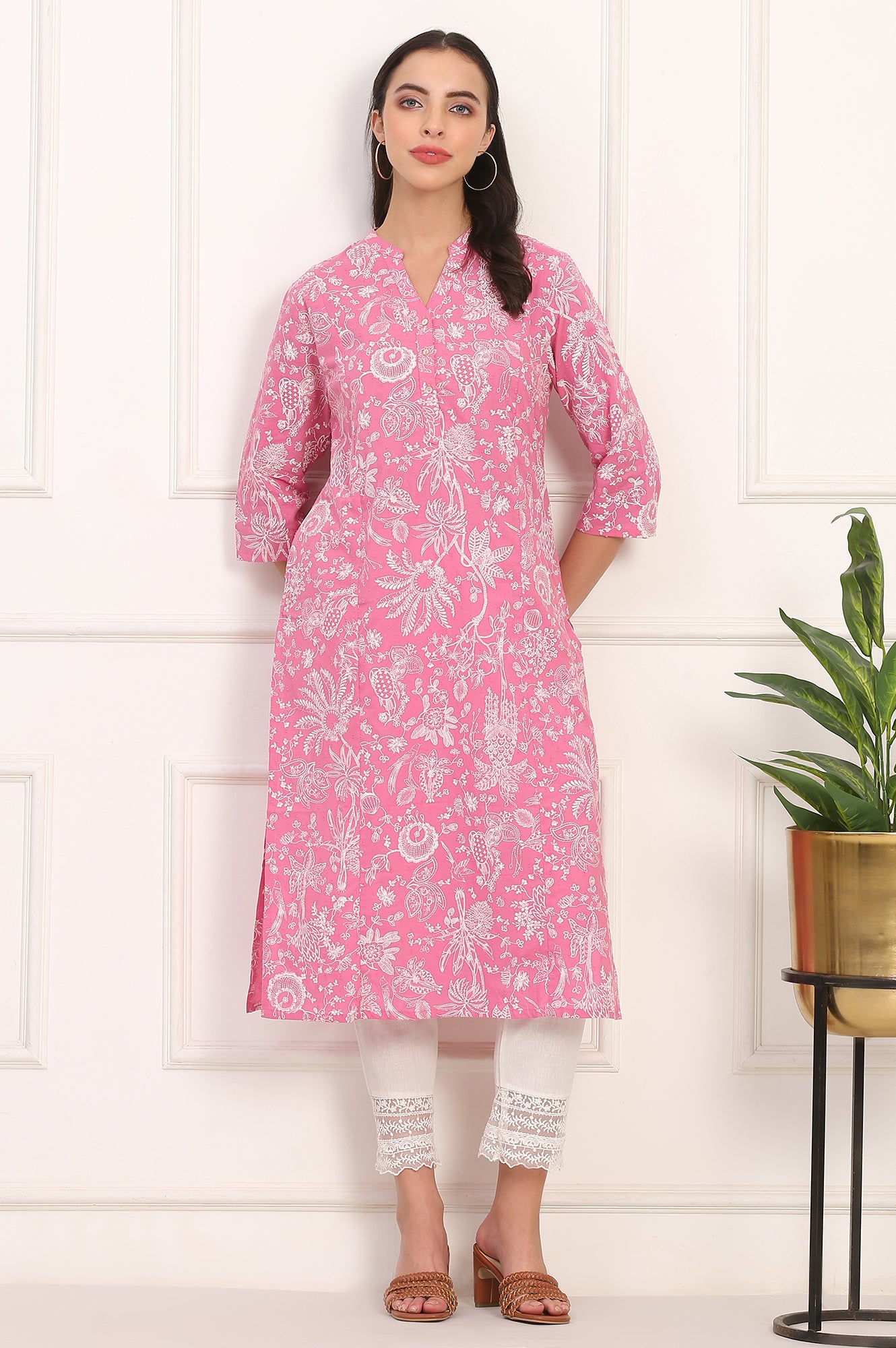 Pink Floral Printed Lurex-Embellished Straight Cotton Lurex Kurta