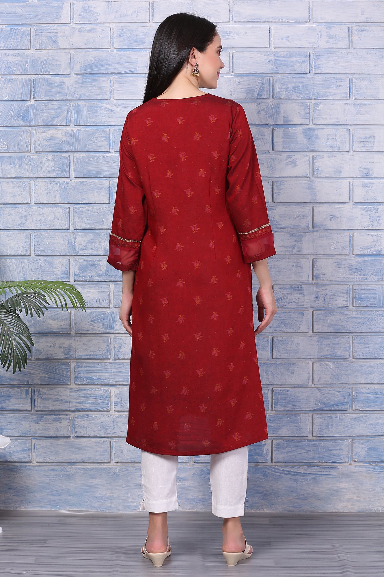 Pink Paisley Printed Thread Embroidered Crepe Flared Kurta
