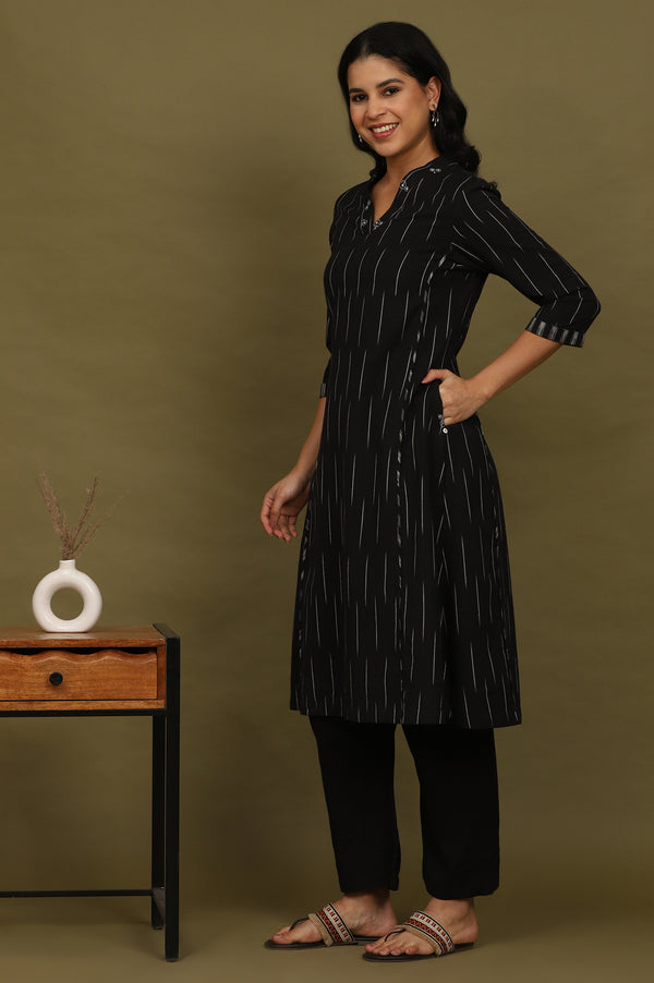 Black Yarn Dyed Floral Embroidered Pure Cotton Straight Kurta