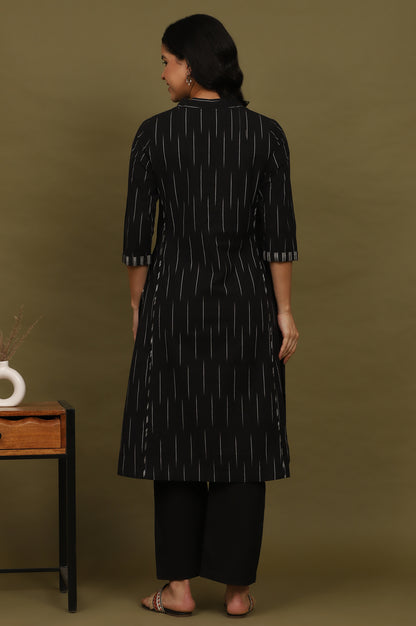 Black Yarn Dyed Floral Embroidered Pure Cotton Straight Kurta