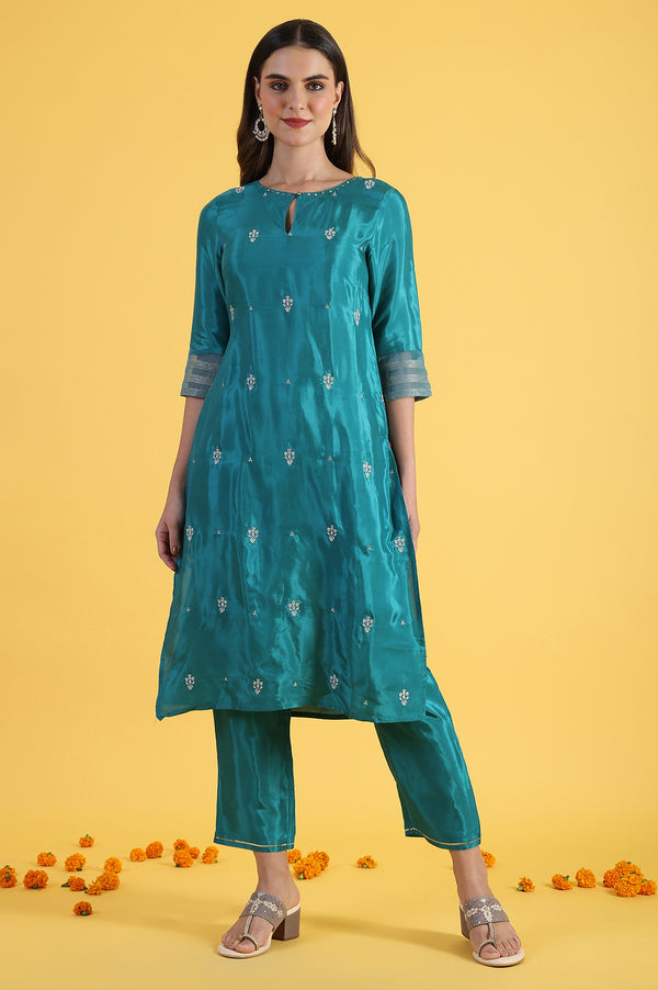 Green Embroidered Festive Rayon Straight Kurta with Keyhole Neck and Sequin Embellishments