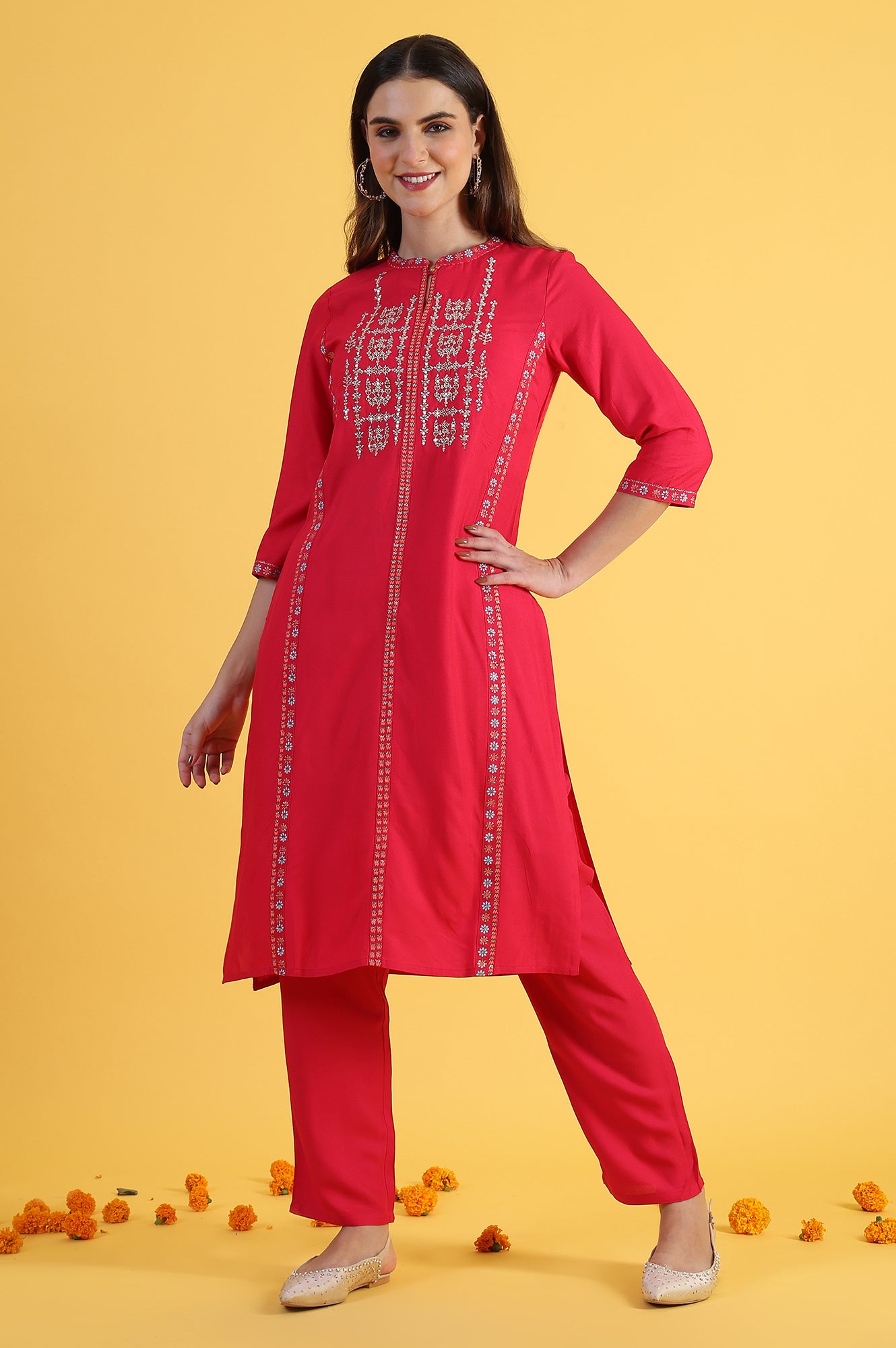 Pink Glitter Printed Embroidered Straight Kurta
