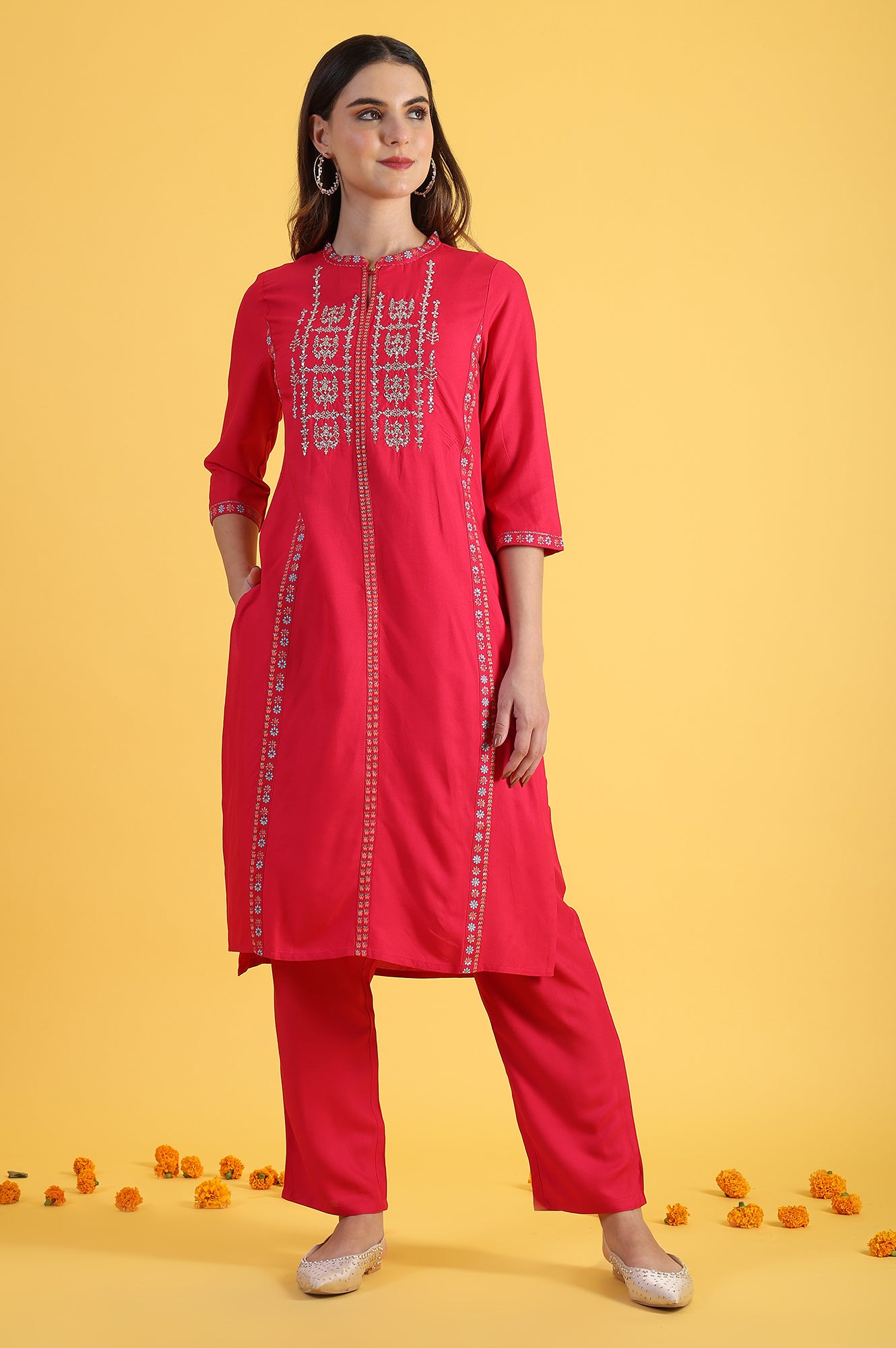 Pink Glitter Printed Embroidered Straight Kurta