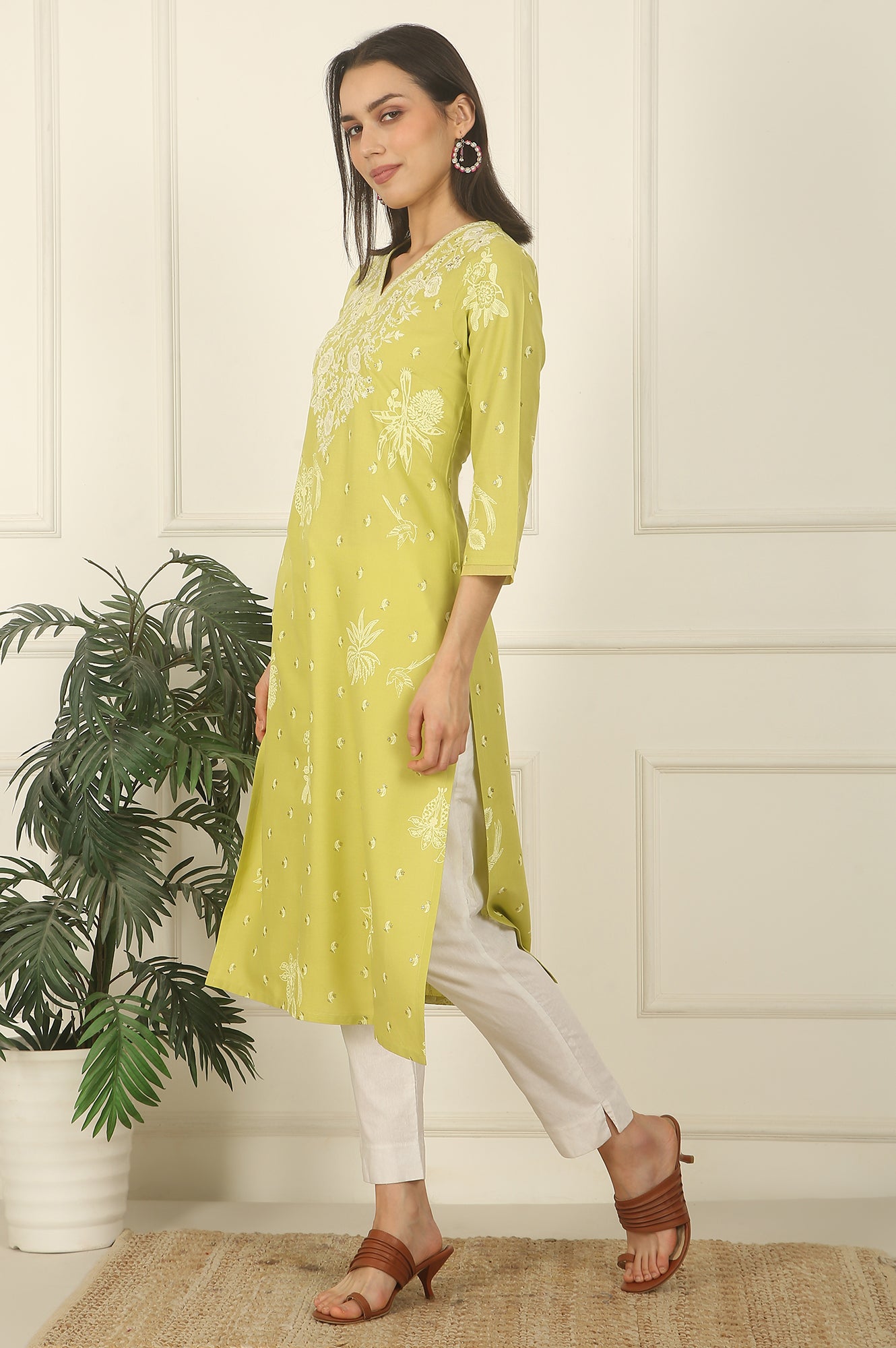 Green Floral Printed Rayon Straight Kurta with Embroidered Yoke